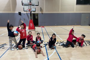 如何通过团队合作提升篮球运动员的综合发展：策略、经验和FAQ